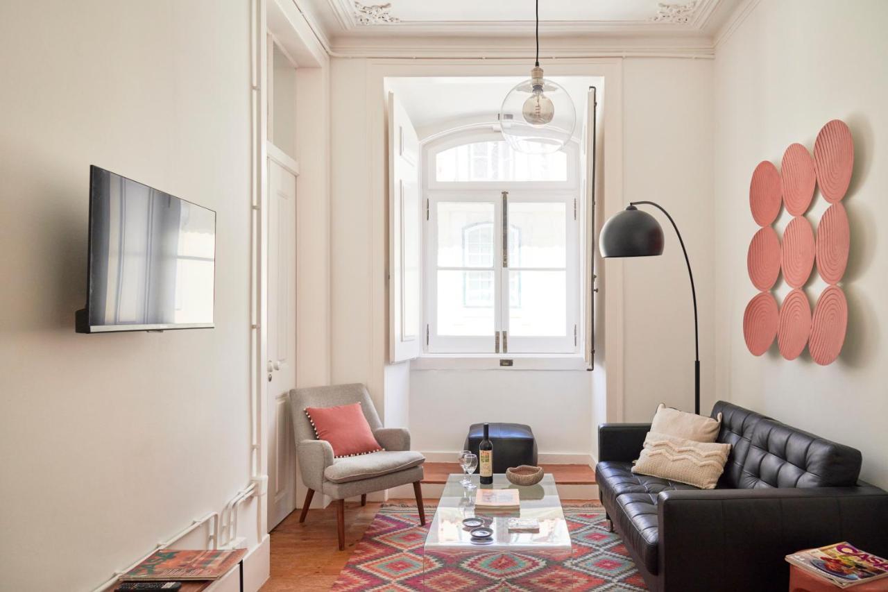 Sunny Pink Street Historical Apt, By Timecooler Lisboa المظهر الخارجي الصورة