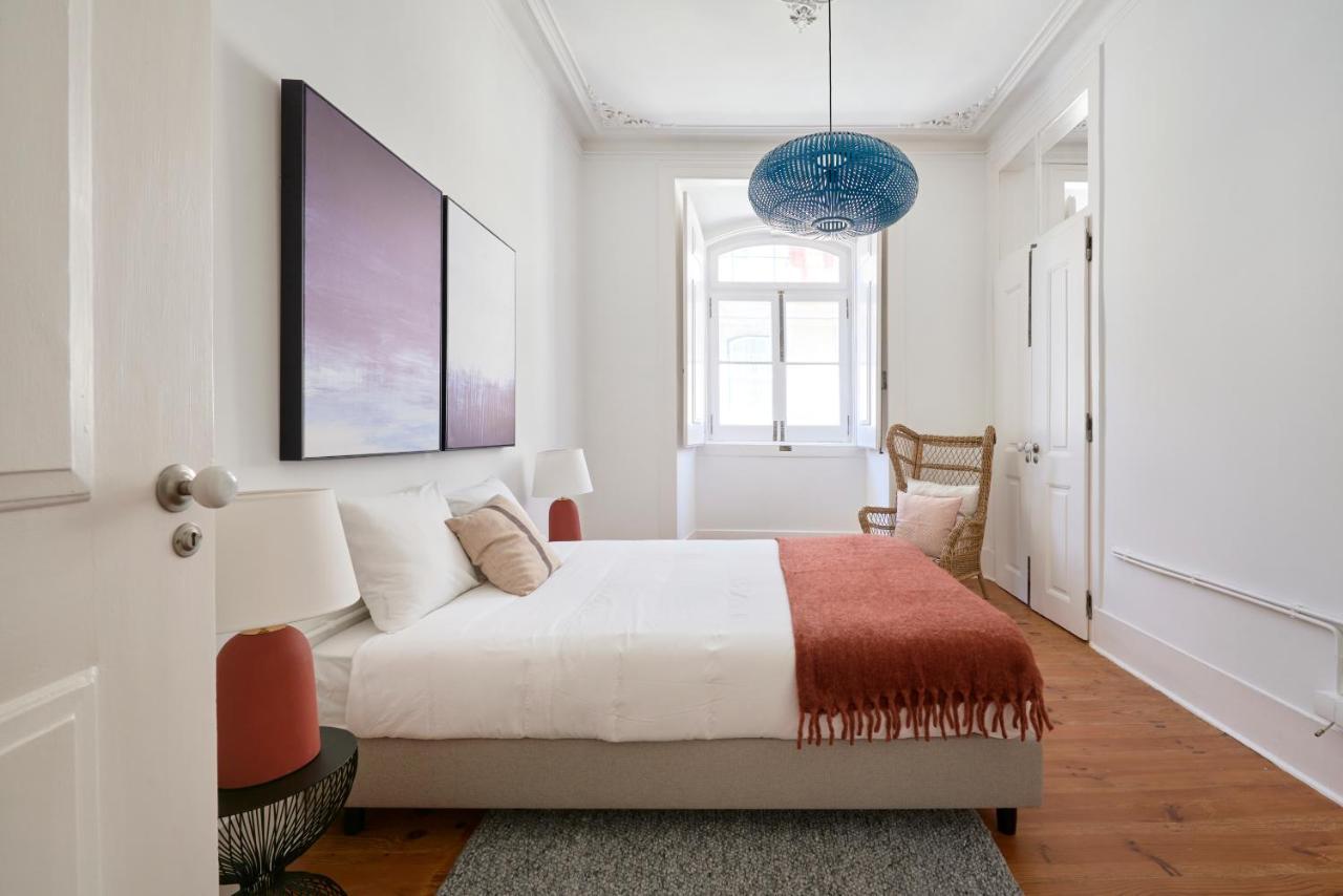 Sunny Pink Street Historical Apt, By Timecooler Lisboa المظهر الخارجي الصورة