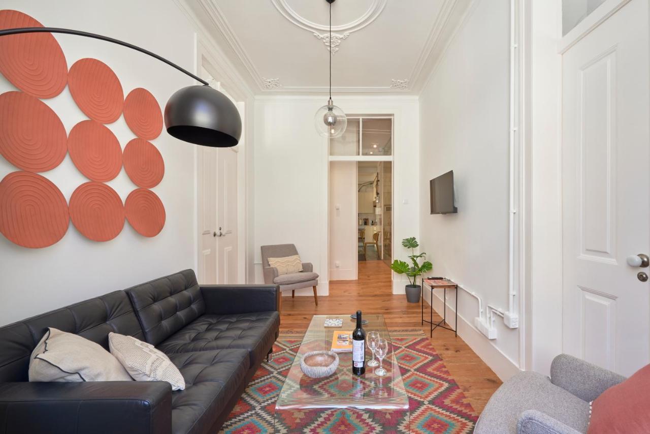 Sunny Pink Street Historical Apt, By Timecooler Lisboa المظهر الخارجي الصورة