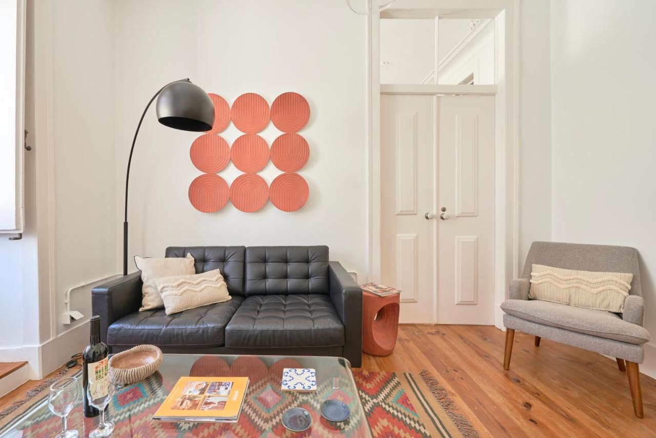 Sunny Pink Street Historical Apt, By Timecooler Lisboa المظهر الخارجي الصورة